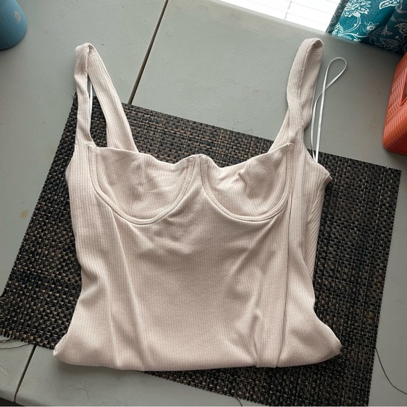 Princess Polly xx beige bodysuit - Picture 3 of 5